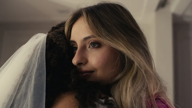 Feliz 20 e Poucos – Gabriela Costa — frame 5