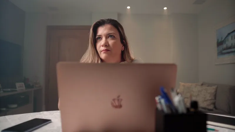 Se faça presente — frame 1