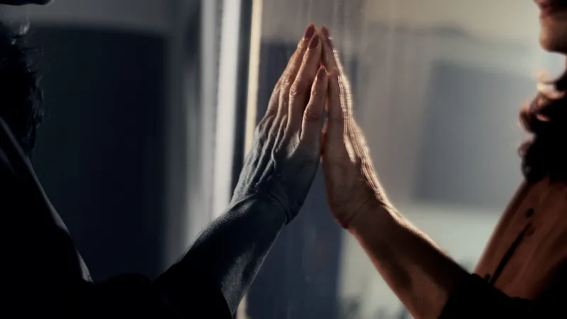Preto E Branco - Cintia Alves — frame 1